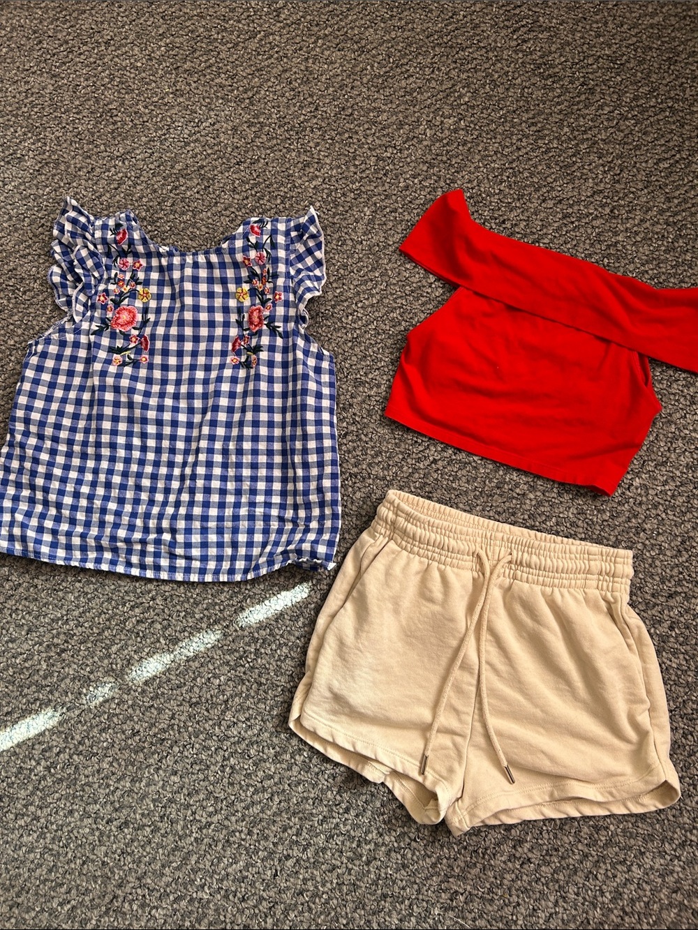 H&M Red Off-Shoulder Top, Blue Gingham Embroidered Top, Cream Shorts